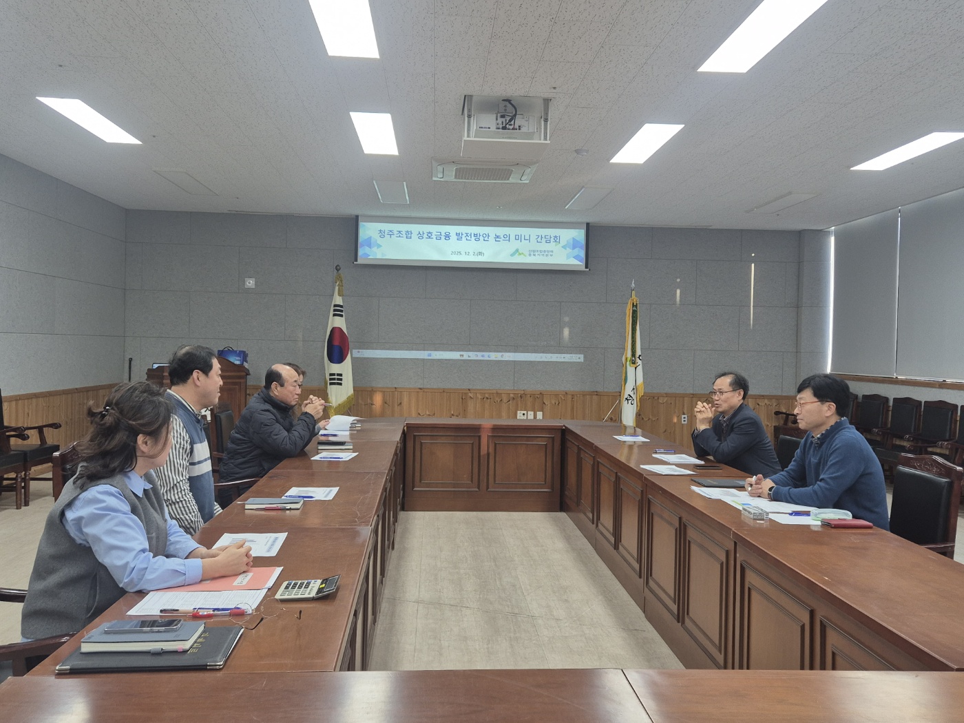 ��������